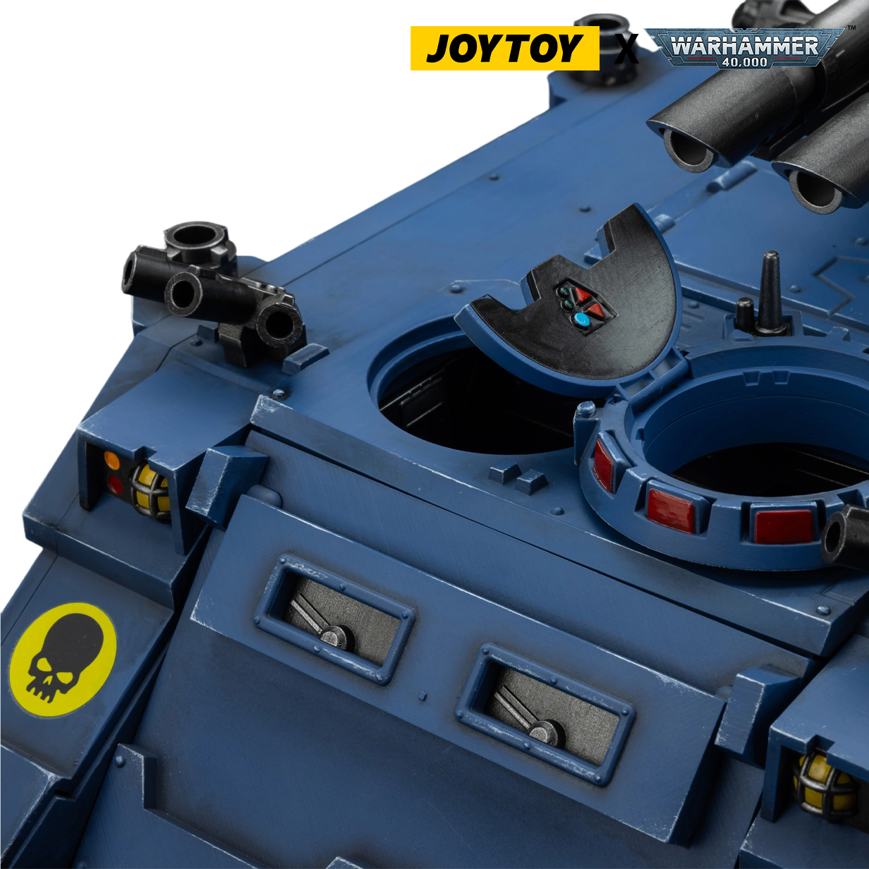 JoyToy Warhammer 40,000 Action Figure - Ultramarines, Razorback with Twin Lascannon (1/18 Scale) Preorder