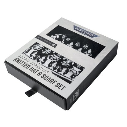 Warhammer 40,000: Sisters Of Battle Hat and Scarf Set