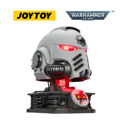 JOYTOY Warhammer 40,000: White Scars Mk X Helmet and Display Stand (1/1 Scale)