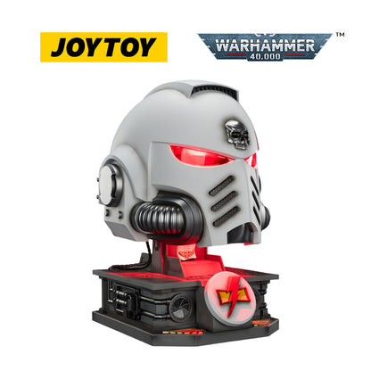 JOYTOY Warhammer 40,000: White Scars Mk X Helmet and Display Stand (1/1 Scale)