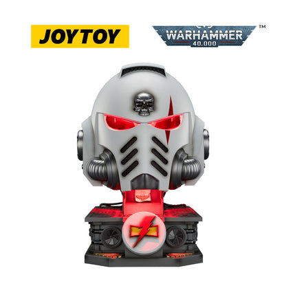 JOYTOY Warhammer 40,000: White Scars Mk X Helmet and Display Stand (1/1 Scale)