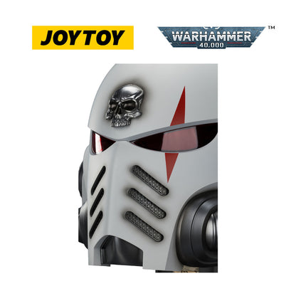 JOYTOY Warhammer 40,000: White Scars Mk X Helmet and Display Stand (1/1 Scale)