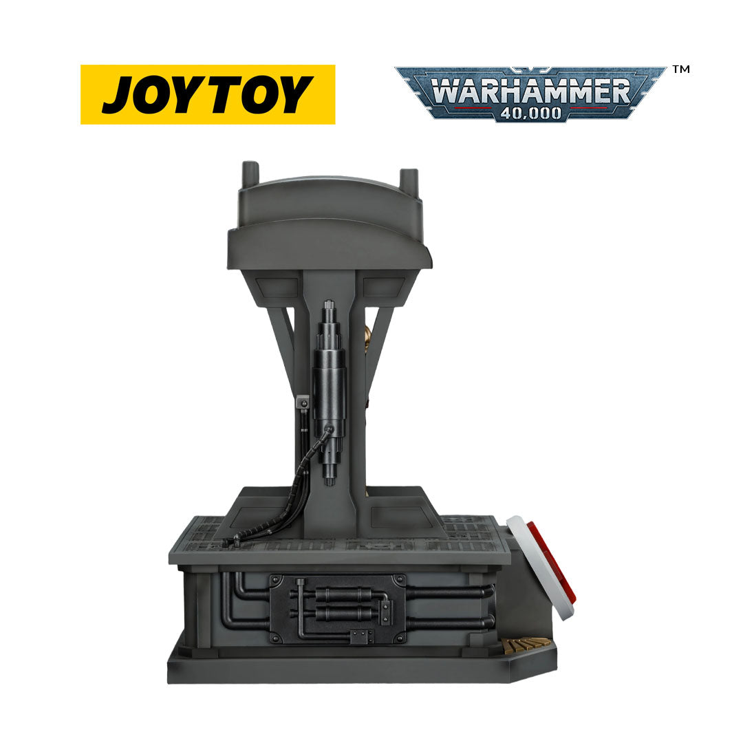 JOYTOY Warhammer 40,000: White Scars Mk X Helmet and Display Stand (1/1 Scale)