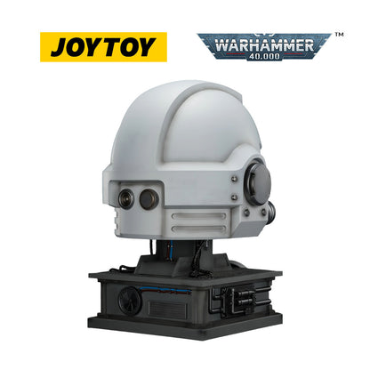JOYTOY Warhammer 40,000: White Scars Mk X Helmet and Display Stand (1/1 Scale)