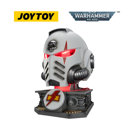 JOYTOY Warhammer 40,000: White Scars Mk X Helmet and Display Stand (1/1 Scale)