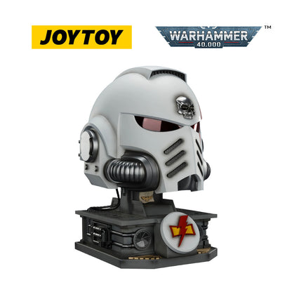 JOYTOY Warhammer 40,000: White Scars Mk X Helmet and Display Stand (1/1 Scale)